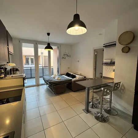 Fiera Living - Station - Free Parking