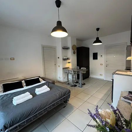 Appartement Fiera Living - Station - Free Parking *