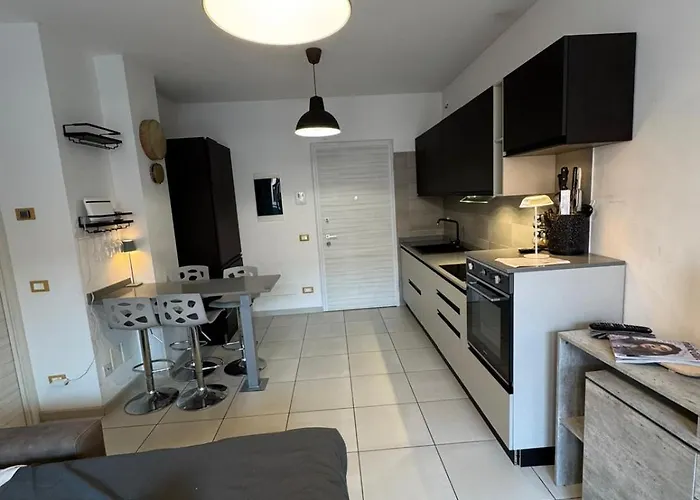 Fiera Living - Station - Free Parking 볼로냐